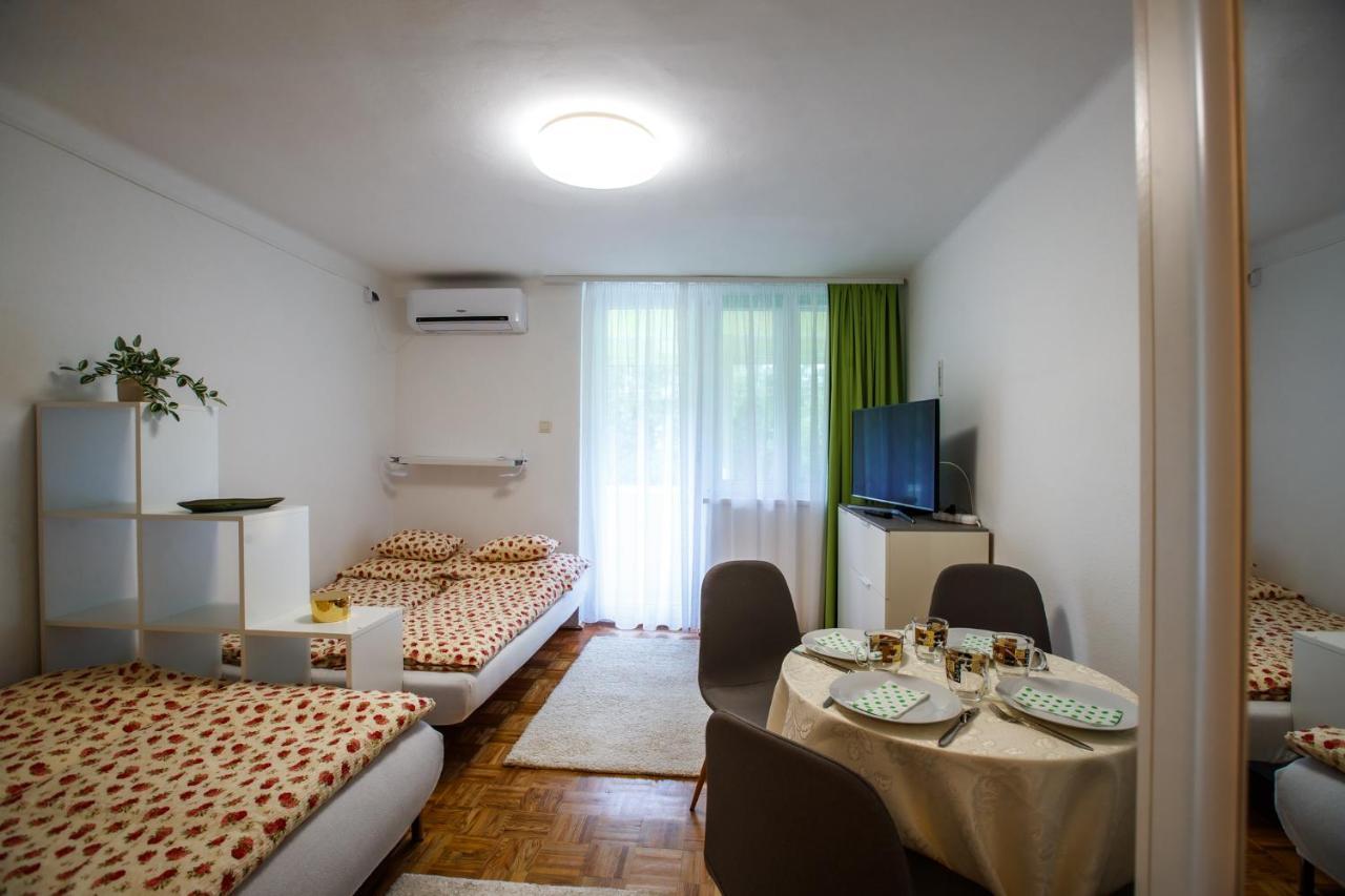 Suello Utcai Apartman Fonyod Vizparti Es Panoramas! On The Waterfront And With Balaton Panorama! Exterior photo