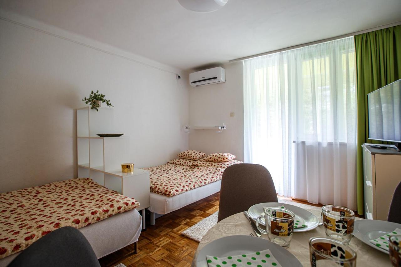 Suello Utcai Apartman Fonyod Vizparti Es Panoramas! On The Waterfront And With Balaton Panorama! Exterior photo